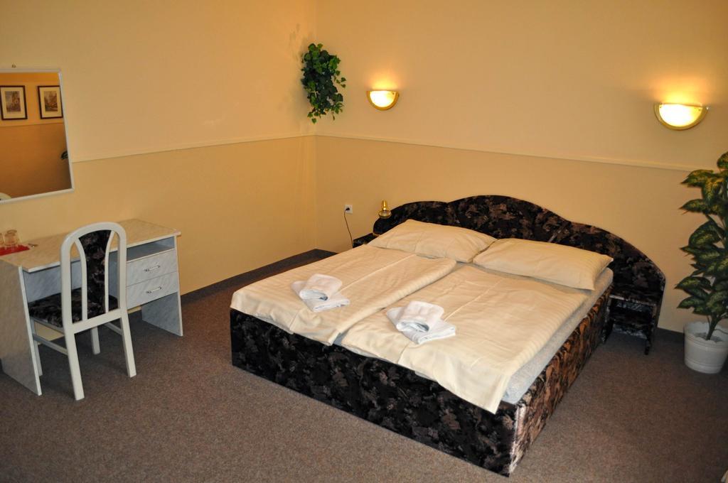 Hotel Wertheim Prague Room photo